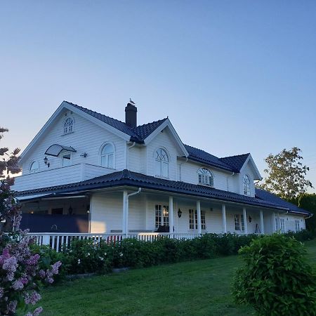 Beach Front Villa In Tonsberg Norway Only July 20-25 외부 사진